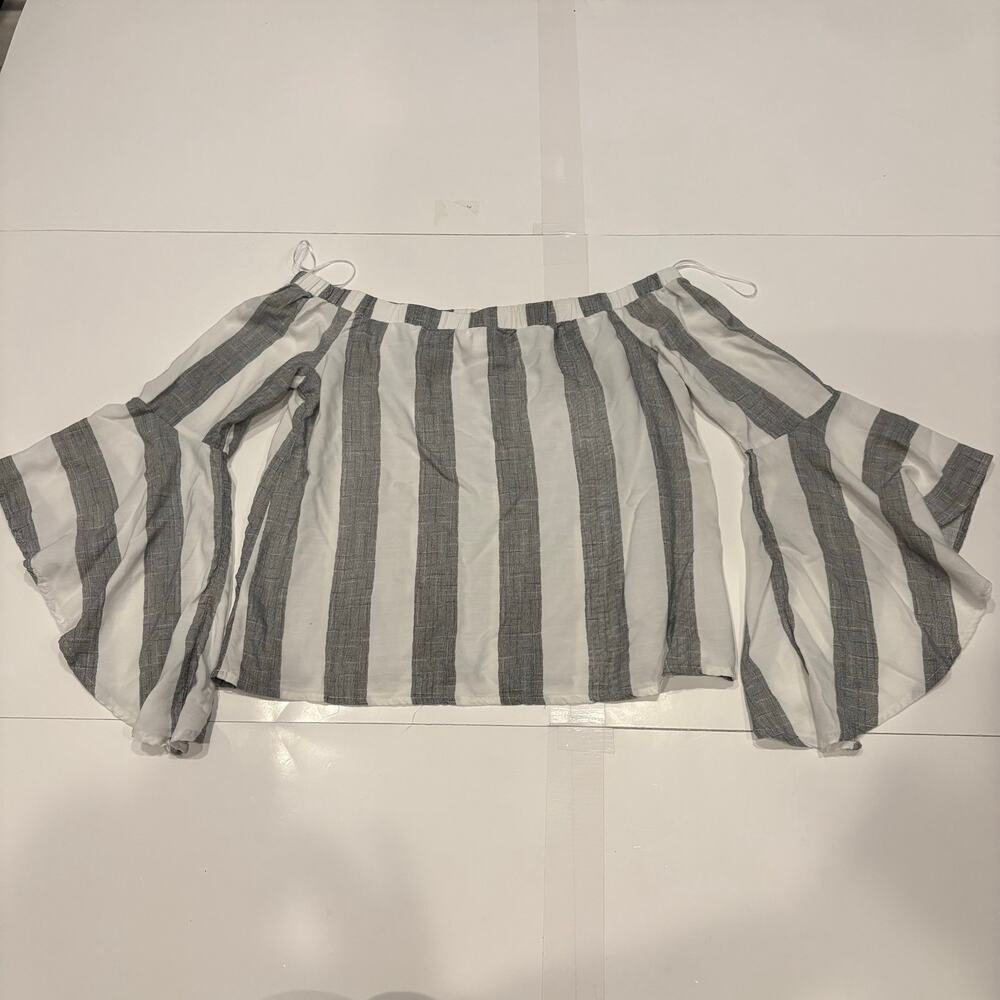 Shyanne stripped blouse